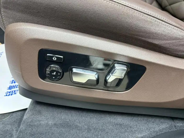 BMW X5 2022 Model Facelift xDrive 40Li M Sports Set – фото 10