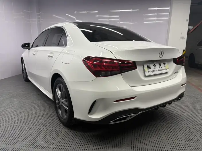 Mercedes-Benz A-class 2022 Model A 180 L Sports sedan – фото 4