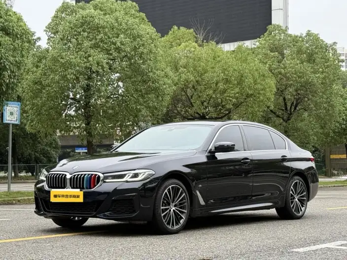 BMW 5 Series 2022 Model 530Li Leading Model M Sports Set – фото 1