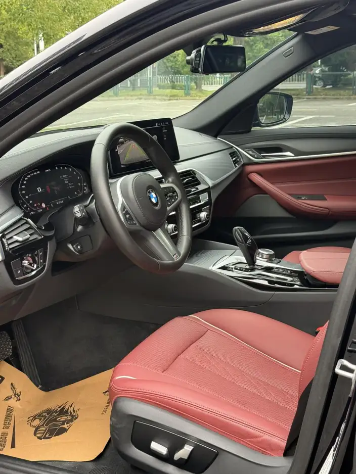 BMW 5 Series 2022 Model 530Li Leading Model M Sports Set – фото 10