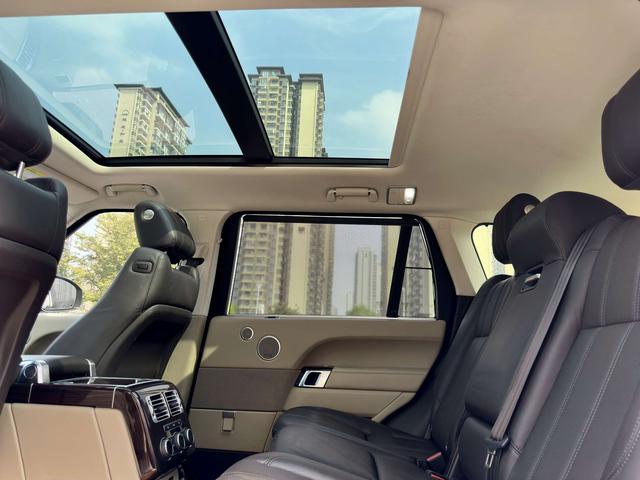 Land Rover Range Rover 2017 3.0 V6 SC Vogue Extended – фото 15