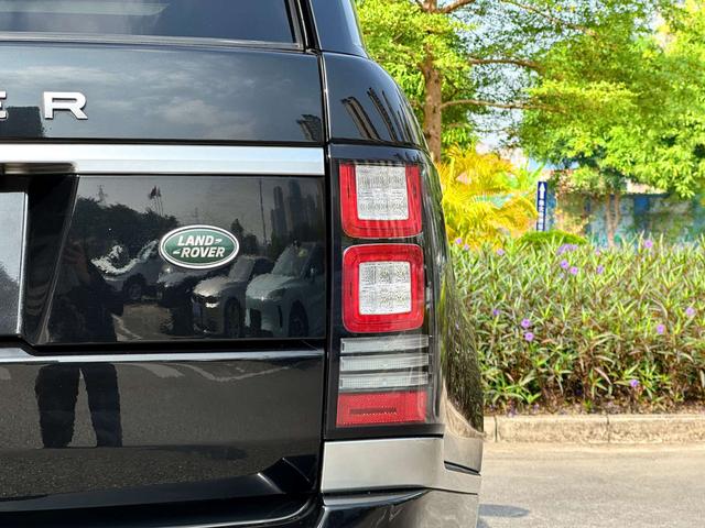 Land Rover Range Rover 2017 3.0 V6 SC Vogue Extended – фото 31