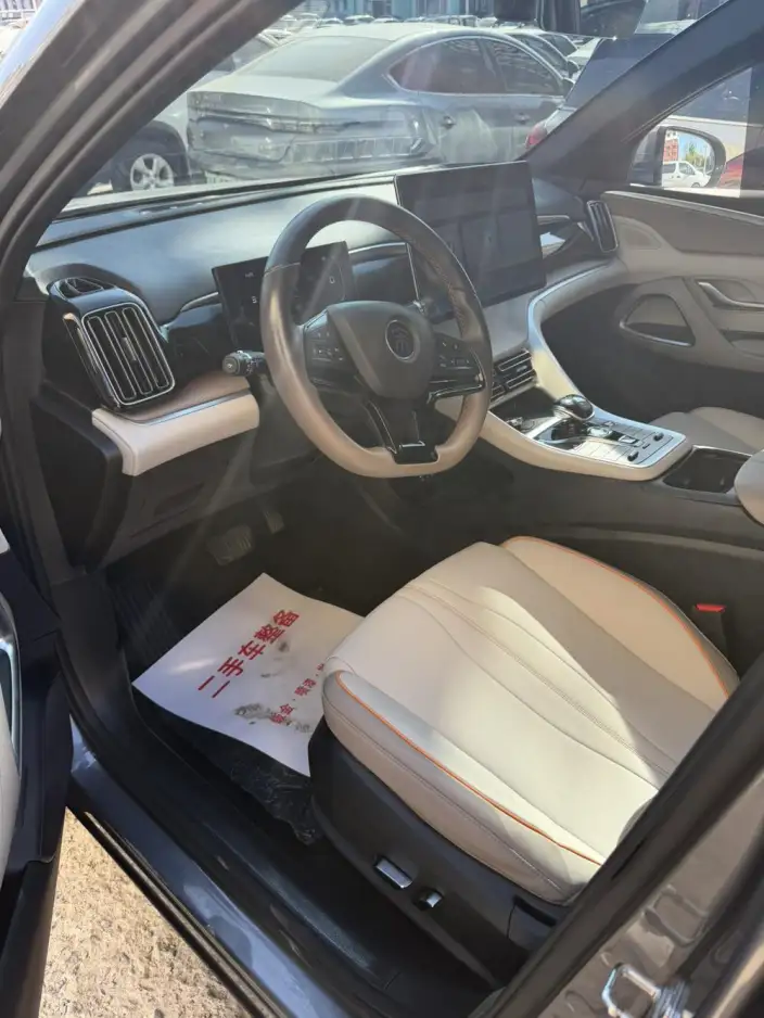 BYD Song Pro DM 2024 Model DM-i Honor Edition 71km Pilot Model – фото 9
