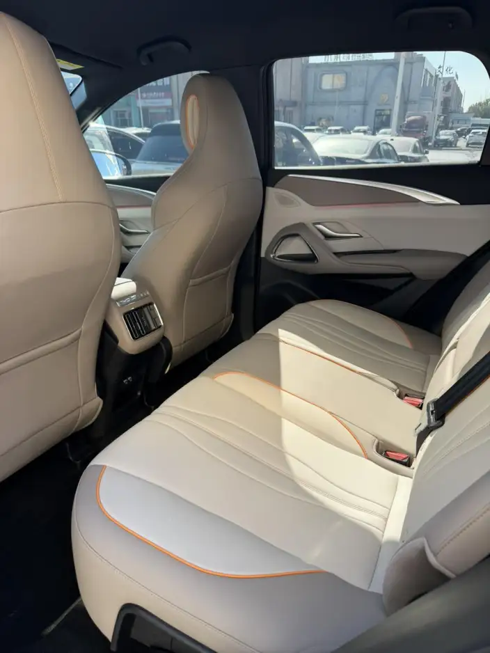 BYD Song Pro DM 2024 Model DM-i Honor Edition 71km Pilot Model – фото 10