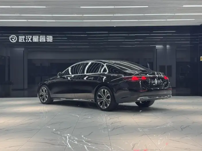 Mercedes-Benz E-Class 2026 Model E 300 L Luxury Model sedan – фото 4