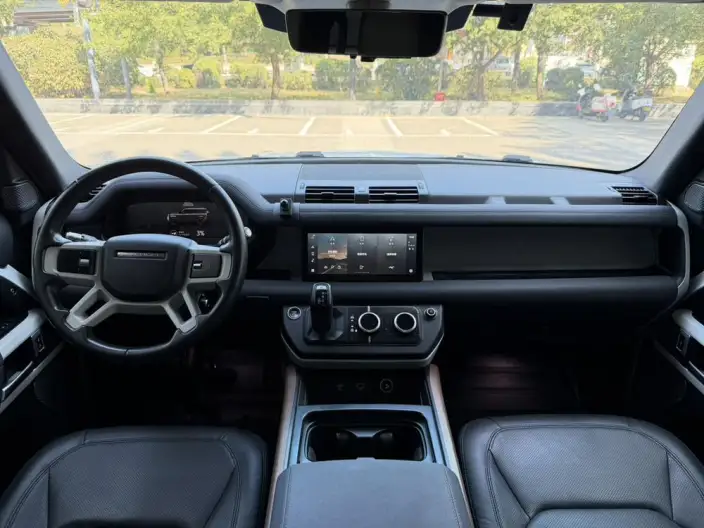 Land Rover Defender PHEV 2022 Model 110 P400e – фото 9
