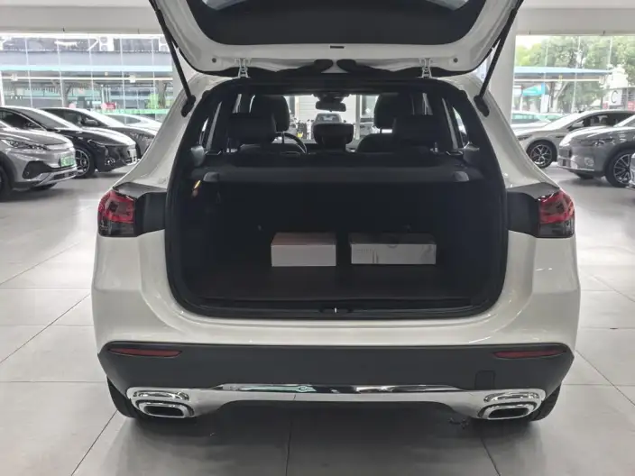 Mercedes-Benz GLA 2023 Model GLA 200 – фото 10