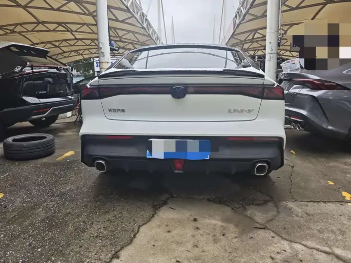 Changan UNI-V 2022 Model 1.5T Noble Model – фото 5