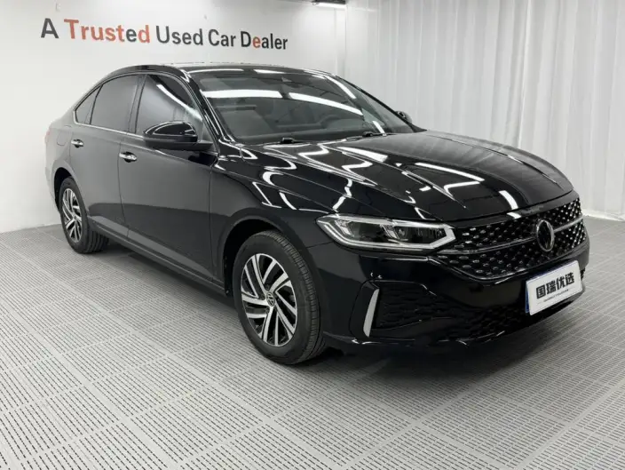Volkswagen Lavida 2023 Model 1.5L Automatic Starry Sky Five Million Edition – фото 3