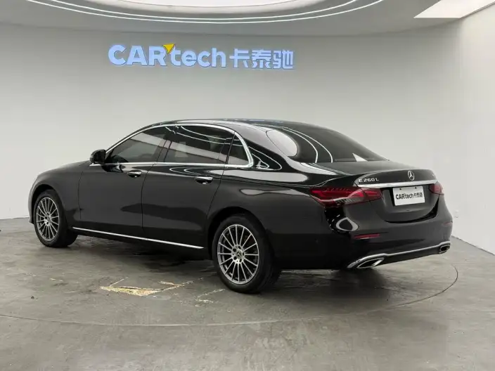 Mercedes-Benz E-Class 2023 Model E 260 L 4MATIC sedan – фото 5