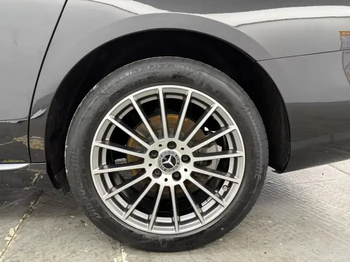 Mercedes-Benz E-Class 2023 Model E 260 L 4MATIC sedan – фото 9