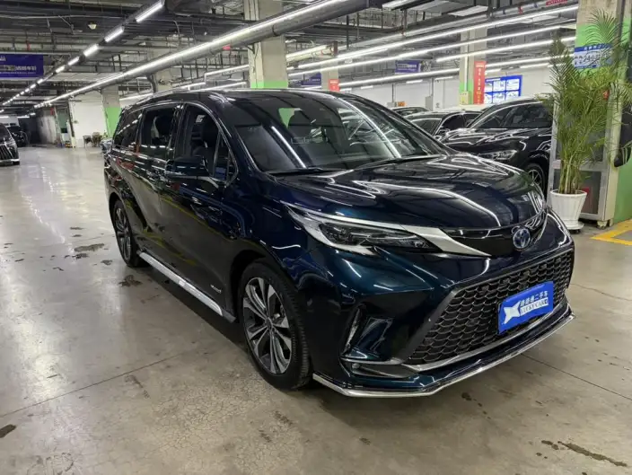 Granvia 2023 Model Intelligent Hybrid 2.5L Flagship VIP – фото 3