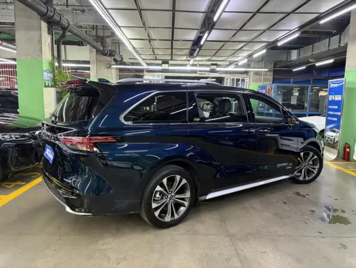 Granvia 2023 Model Intelligent Hybrid 2.5L Flagship VIP – фото 6