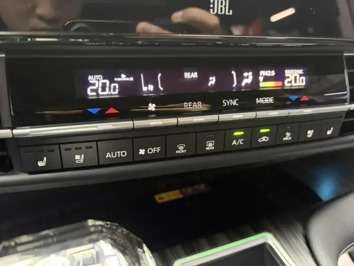 Granvia 2023 Model Intelligent Hybrid 2.5L Flagship VIP – фото 8