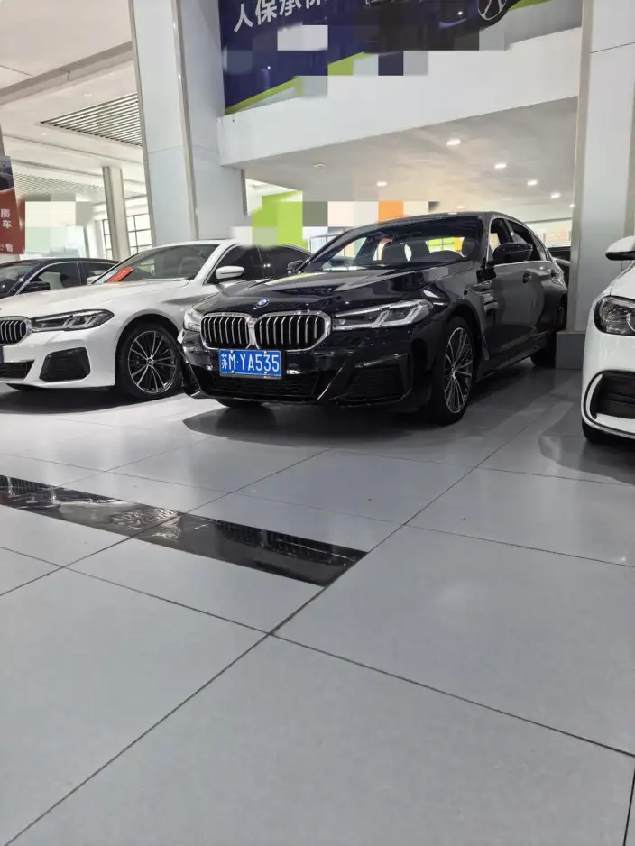 BMW 5 Series 2022 Model 530Li Leading Model M Sports Set – фото 1