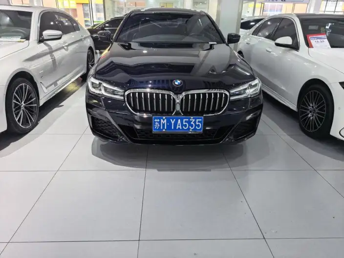 BMW 5 Series 2022 Model 530Li Leading Model M Sports Set – фото 2