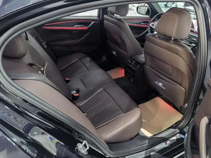 BMW 5 Series 2022 Model 530Li Leading Model M Sports Set – фото 5