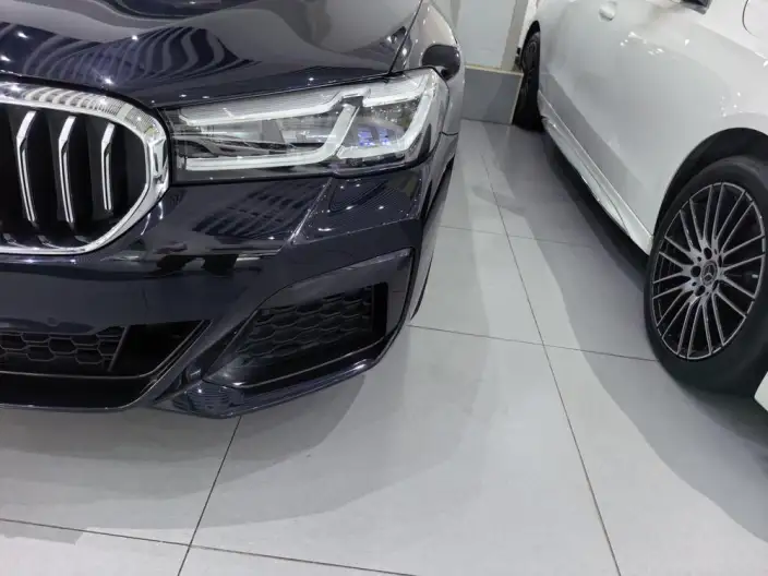 BMW 5 Series 2022 Model 530Li Leading Model M Sports Set – фото 9