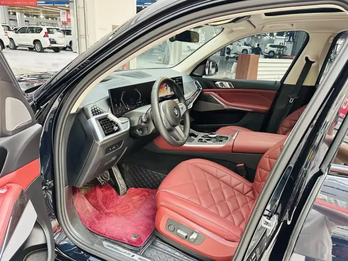 BMW X5 2023 Model xDrive30Li Exclusive Model M Sports Set – фото 9