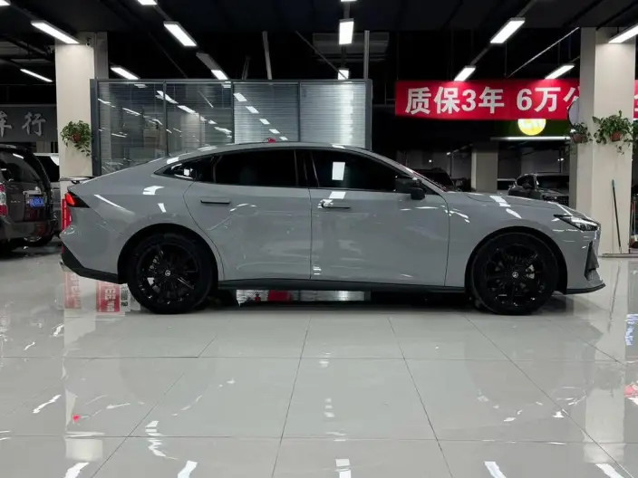 Changan UNI-V 2022 Model 1.5T Noble Model – фото 7