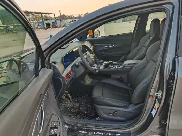 Changan UNI-T 2020 Model 1.5T Noble Model – фото 9