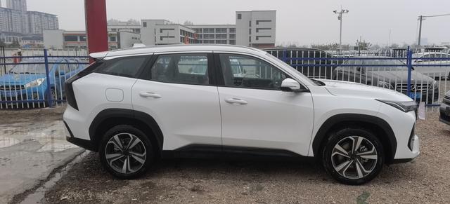 Geely Boyue L 2025 Model 4th Generation 1.5TD DCT Jinxiu – фото 3