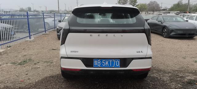 Geely Boyue L 2025 Model 4th Generation 1.5TD DCT Jinxiu – фото 4