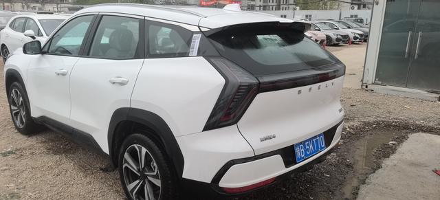 Geely Boyue L 2025 Model 4th Generation 1.5TD DCT Jinxiu – фото 7