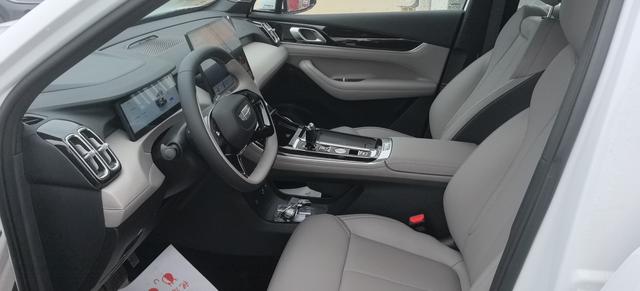 Geely Boyue L 2025 Model 4th Generation 1.5TD DCT Jinxiu – фото 9