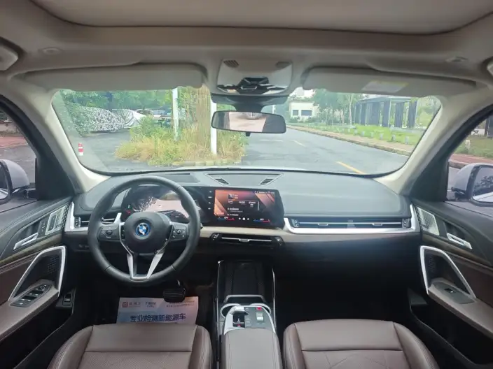BMW iX 1 2023 Model xDrive30L X Design Set – фото 7
