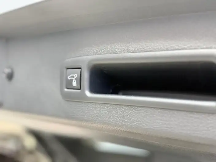 Toyota Sienna 2024 Model Hybrid 2.5L 4WD Premium Edition – фото 9