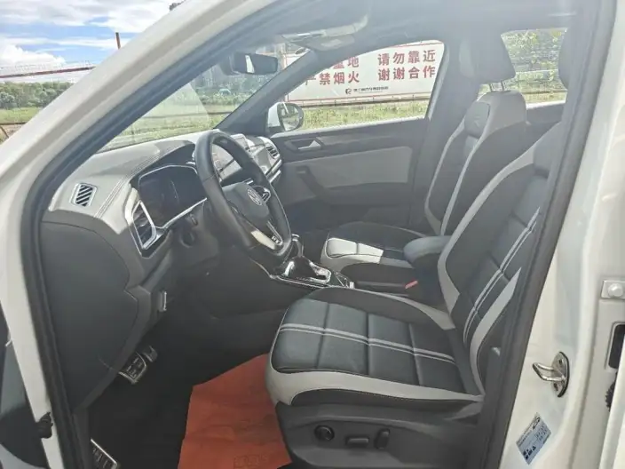 Volkswagen T-Roc 2024 Model 300TSI DSG Chenguang Edition – фото 7