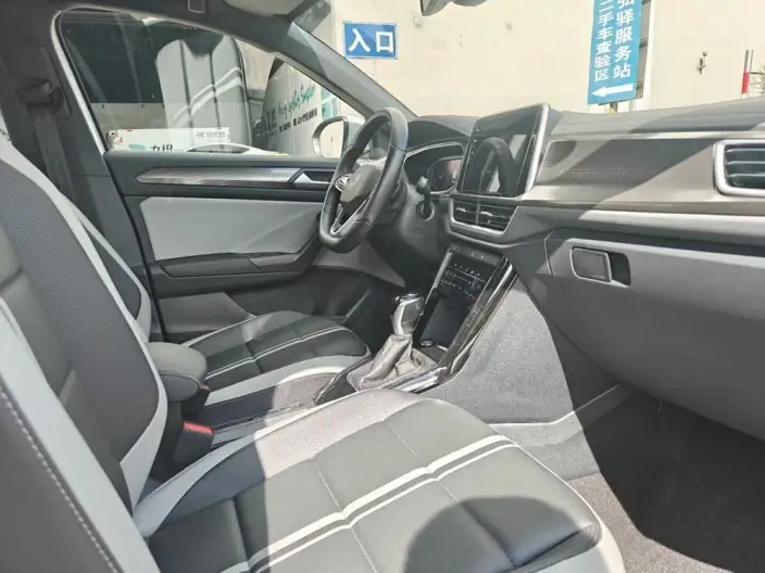 Volkswagen T-Roc 2024 Model 300TSI DSG Chenguang Edition – фото 9