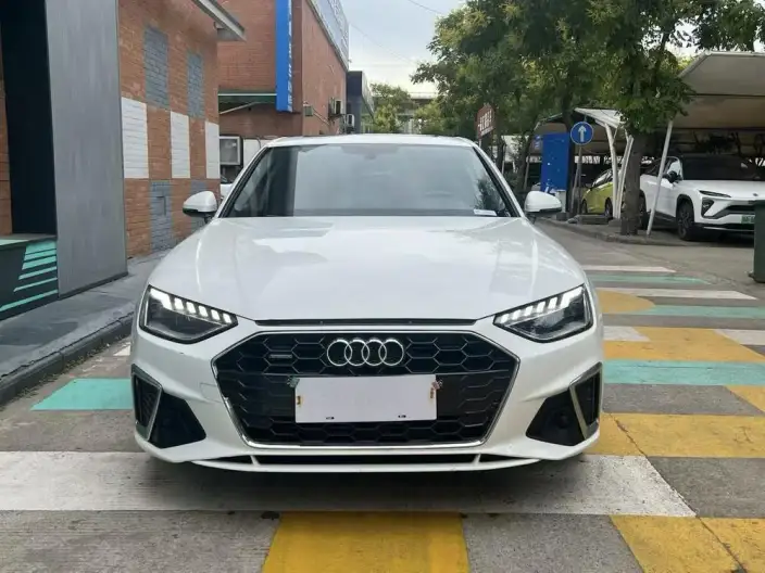 Audi A4 L 2020 Model 40 TFSI quattro Luxury Dynamic Model – фото 2
