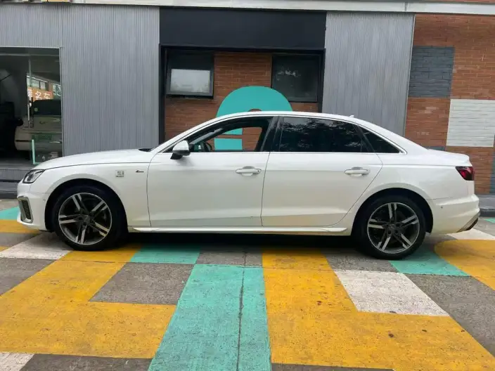 Audi A4 L 2020 Model 40 TFSI quattro Luxury Dynamic Model – фото 3