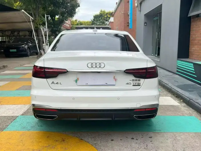 Audi A4 L 2020 Model 40 TFSI quattro Luxury Dynamic Model – фото 4