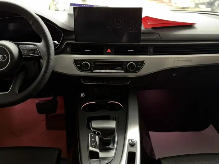 Audi A4 L 2020 Model 40 TFSI quattro Luxury Dynamic Model – фото 6