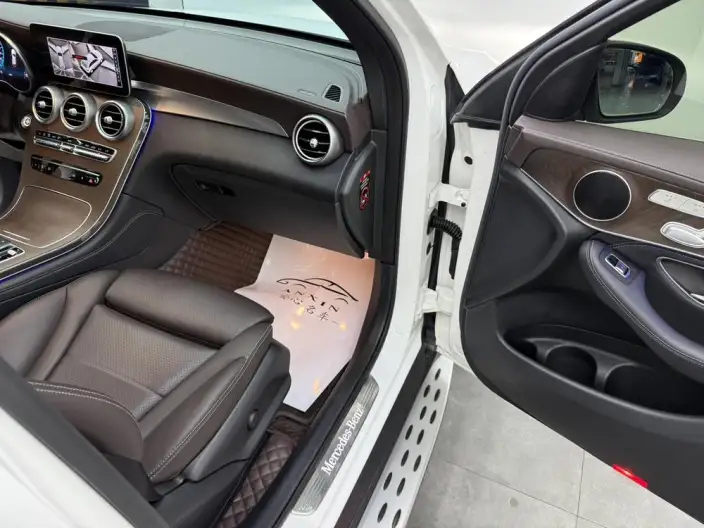 Mercedes-Benz GLC 2020 Model GLC 300 L 4MATIC Dynamic Model – фото 6