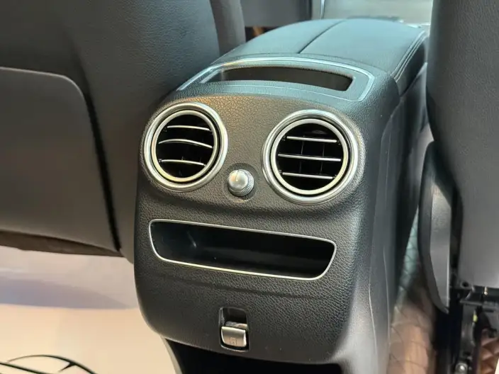 Mercedes-Benz GLC 2020 Model GLC 300 L 4MATIC Dynamic Model – фото 7