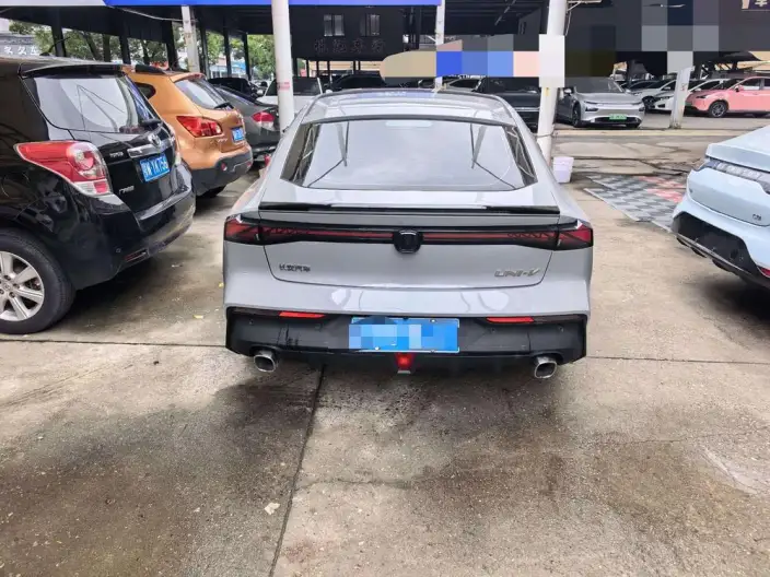 Changan UNI-V 2022 Model 1.5T Noble Model – фото 5