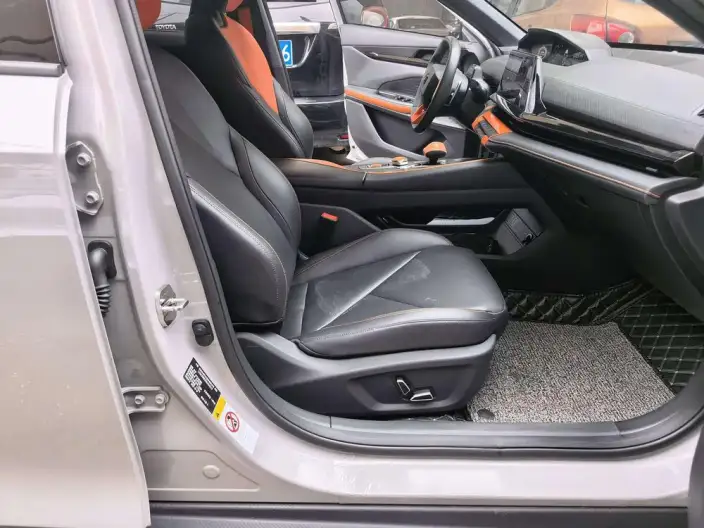 Changan UNI-V 2022 Model 1.5T Noble Model – фото 7