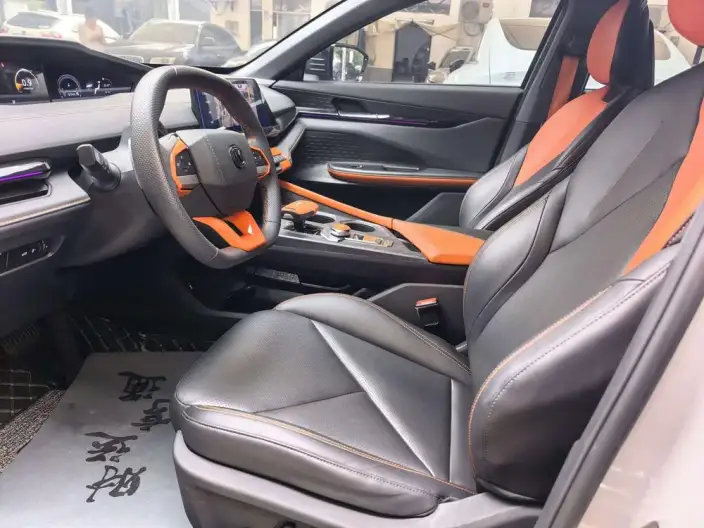 Changan UNI-V 2022 Model 1.5T Noble Model – фото 9