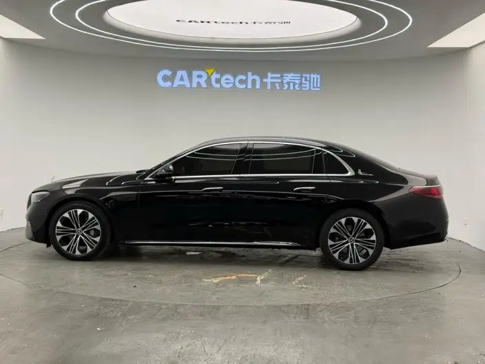 Mercedes-Benz E-Class 2025 Model E 300 L Luxury Model sedan – фото 4