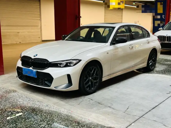 BMW 3 Series 2025 Model 330Li M Sports Night Set – фото 1