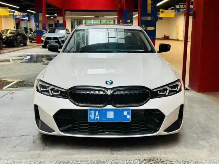 BMW 3 Series 2025 Model 330Li M Sports Night Set – фото 2