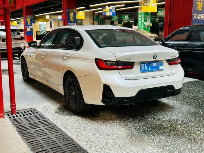 BMW 3 Series 2025 Model 330Li M Sports Night Set – фото 4