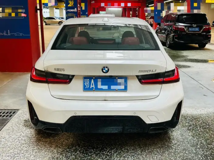 BMW 3 Series 2025 Model 330Li M Sports Night Set – фото 5