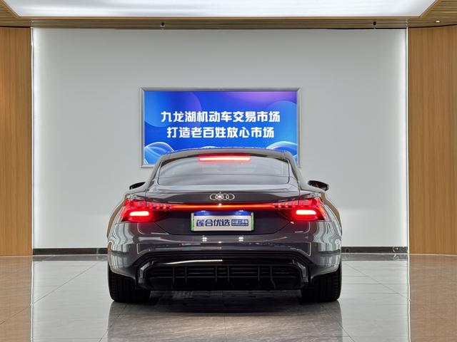 AUDI e-tron GT 2023 Basic model – фото 5