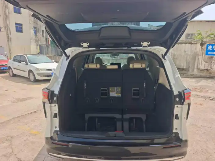 Toyota Sienna 2024 Model Hybrid 2.5L Platinum edition – фото 6
