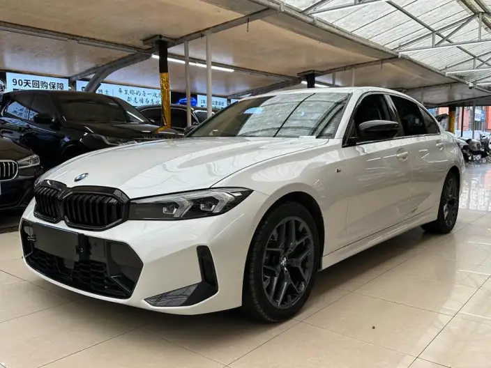 BMW 3 Series 2025 Model 330Li M Sports Night Set – фото 1